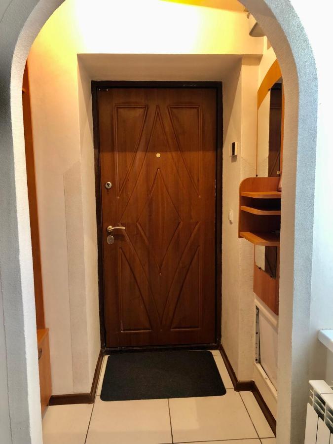 Old City Apartment With Parking Лвив Екстериор снимка